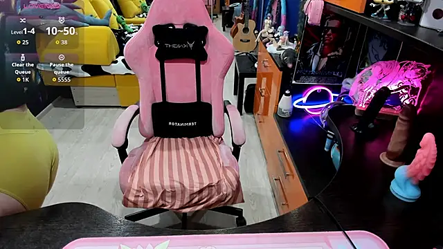 Softie_Sofy's cam snapshot