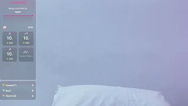 yourcuteneighbourr's cam snapshot