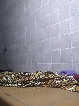 Cachorrinha2025's cam snapshot