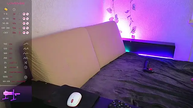 ParadisePleasure_'s cam snapshot