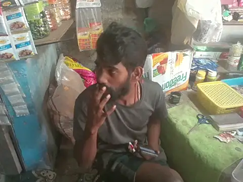 FriskyGender's cam snapshot