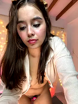 Juanelopez1 live sex cam