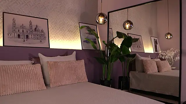 ElleDiane live sex cam