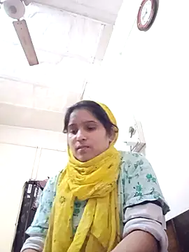 aliya-jaan71's cam snapshot