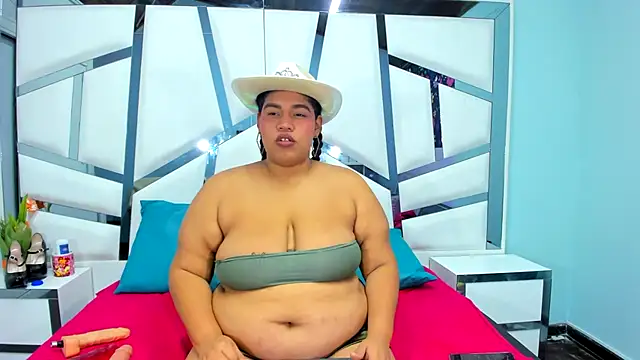 NayaraHinny's cam snapshot