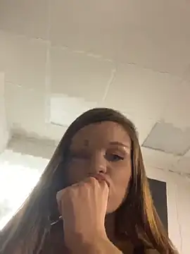 MarilynNova's cam snapshot