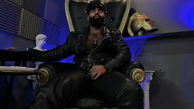 BeardAndrew live sex cam