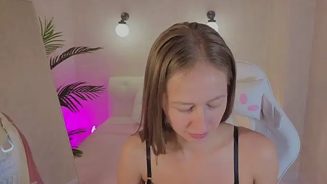 bella_li__'s cam snapshot