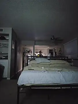 honeeyyy_pot's cam snapshot