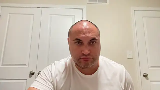 SluggishChase99 live sex cam