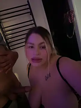 SEXXIBLONDIEE live sex cam