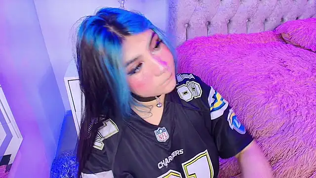 Salem_skyler_'s cam snapshot