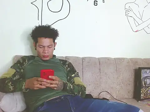 Scharle_Nick's cam snapshot