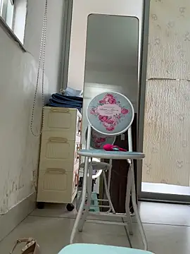 miaomijiang's cam snapshot