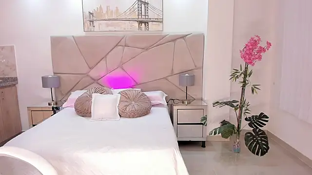 Sharon_breezee's cam snapshot