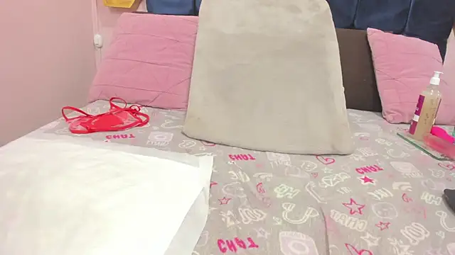 candy_big_tits18's cam snapshot