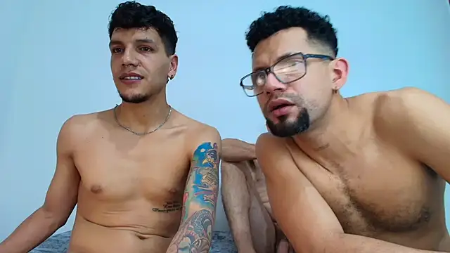 Benjamin_show's cam snapshot