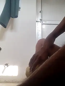 INTERNATIONAL0001's cam snapshot