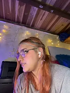 Sophia_Weest99's cam snapshot