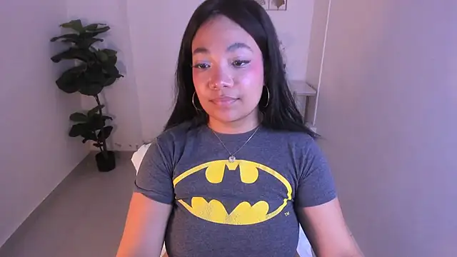 Mathilde_lina's cam snapshot