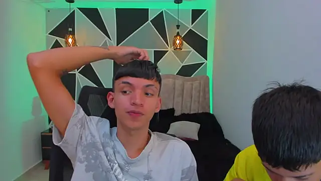 Juan_Nd_Steven's cam snapshot