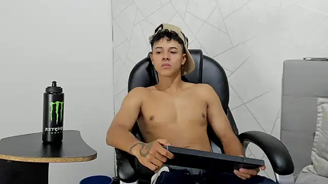 Alex_Colton7's cam snapshot