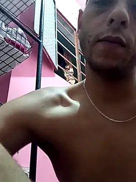 luiguui's cam snapshot