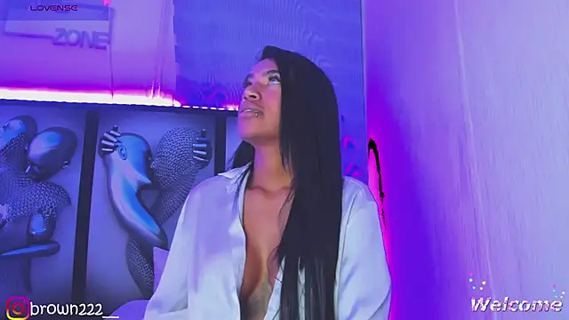 _naomibrown_'s cam snapshot