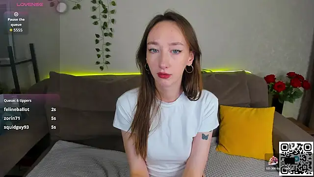 Miche1le_Allenne's cam snapshot