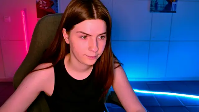 AliceCUNTach's cam snapshot