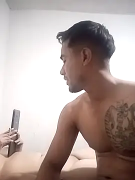 elmordelon14's cam snapshot