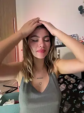 Your_Honeey live sex cam