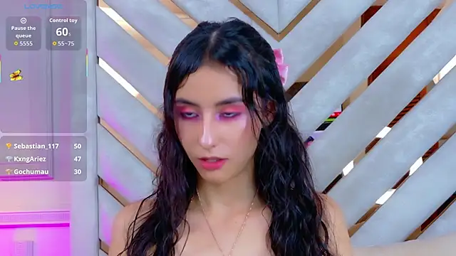 Sarah-Grace's cam snapshot