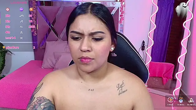 kendra_tay's cam snapshot