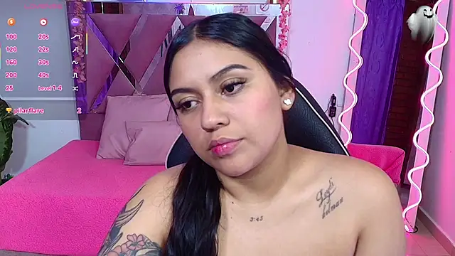 kendra_tay's cam snapshot