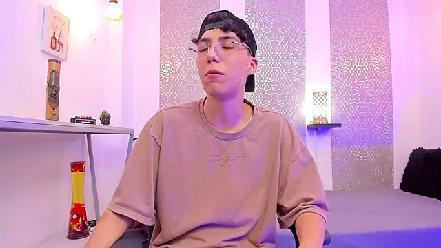 Nikolay_Gregori's cam snapshot