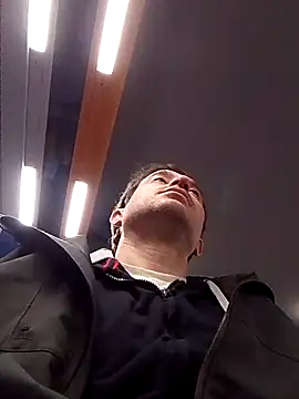 openlegsforyou's cam snapshot