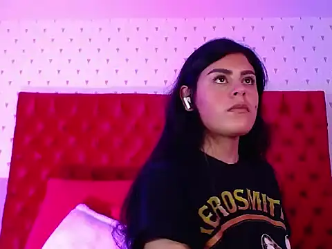 Camile_Petite's cam snapshot