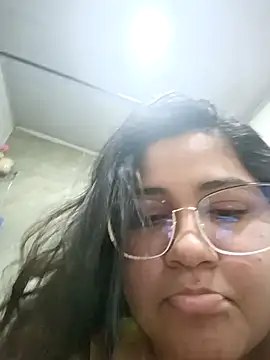 _mari_lunna_'s cam snapshot