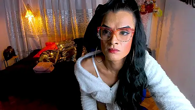 ZAMMIRA live sex cam