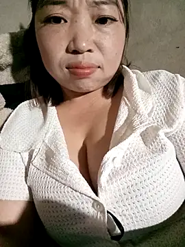 julybe's cam snapshot