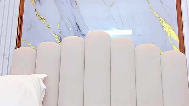 isabel_sofiaa's cam snapshot