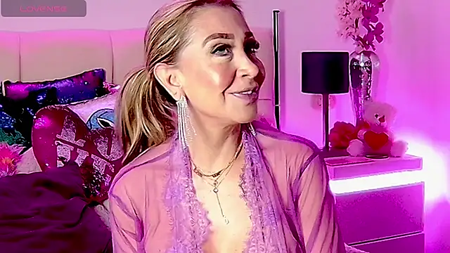 EvelinaGrey's cam snapshot