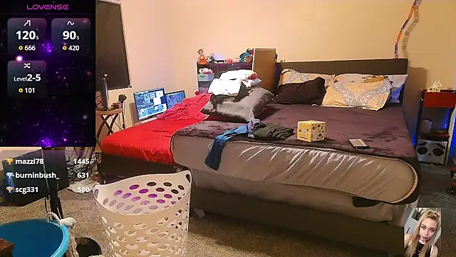 Blondiewithanass's cam snapshot