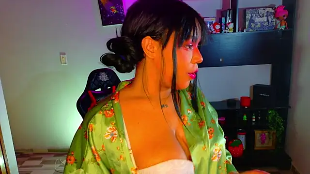 Marianaxprada's cam snapshot