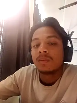 Guyfromdelhi84's cam snapshot