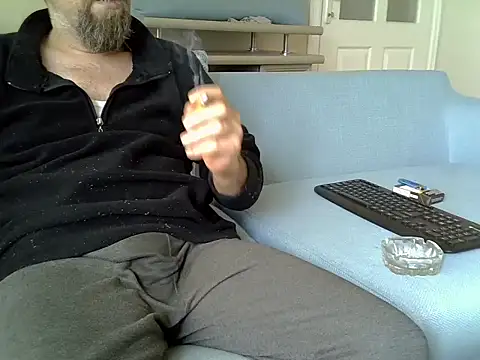 blue-red's cam snapshot