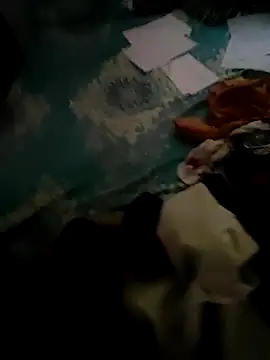 pune_guy_111's cam snapshot