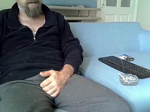 blue-red's cam snapshot