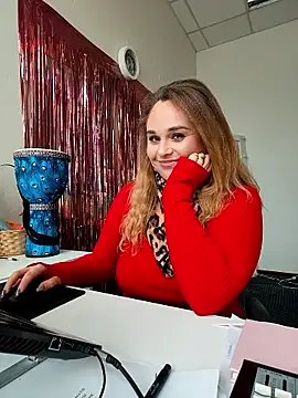 Juicy_PeachLux's cam snapshot